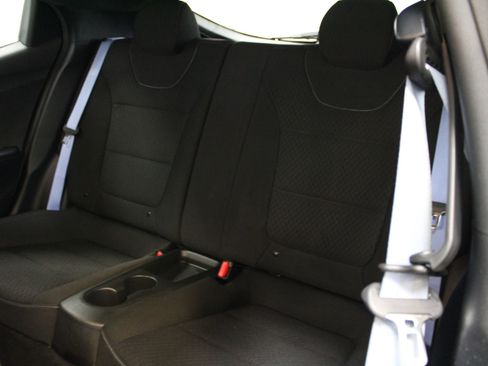 Used 2020 Hyundai Veloster N w/ Performance Package image 16