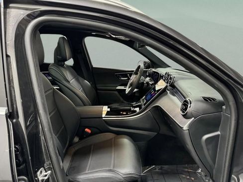 Certified 2025 Mercedes-Benz GLC 300 300 image 17