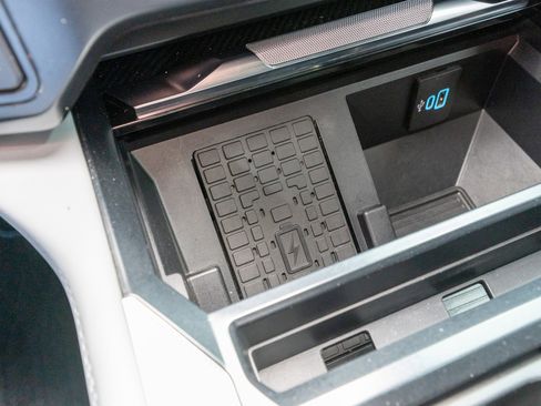 Used 2024 Ford F350 Limited w/ FX4 Off-Road Package image 33