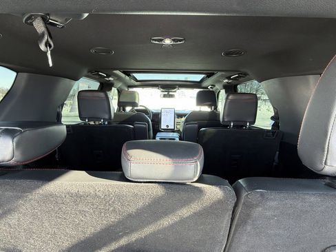 Used 2022 Ford Expedition Limited image 54