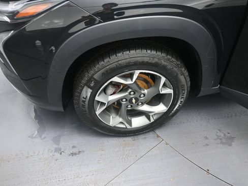 Used 2024 Chevrolet Trax LT FWD image 13