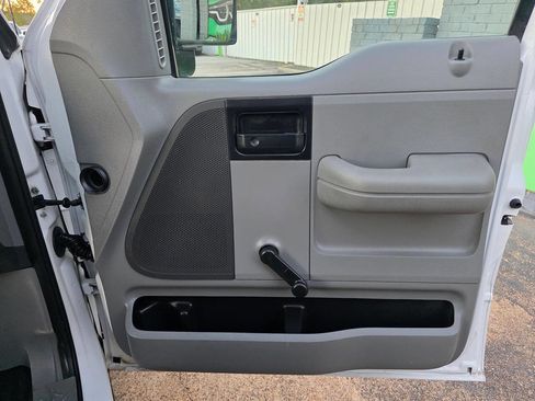 Used 2006 Ford F150 STX image 21