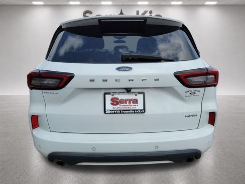 Used 2023 Ford Escape ST-Line w/ Tech Pack #1 AWD/4WD image 4