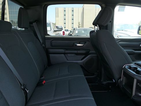 New 2026 RAM 1500 Express AWD/4WD image 21