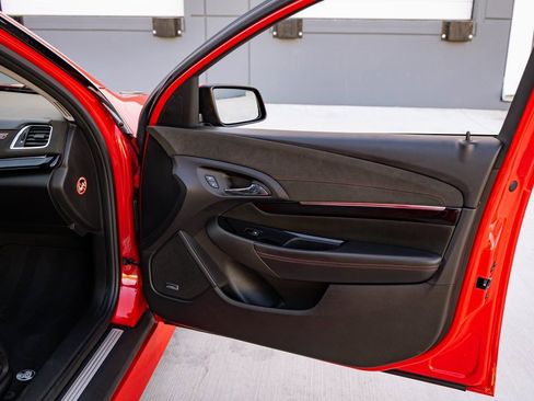 Used 2016 Chevrolet SS image 21