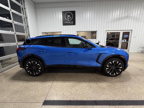 Used 2024 Chevrolet Blazer EV RS image 43