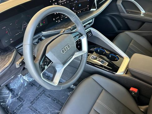 New 2025 Audi Q5 Premium Plus image 7