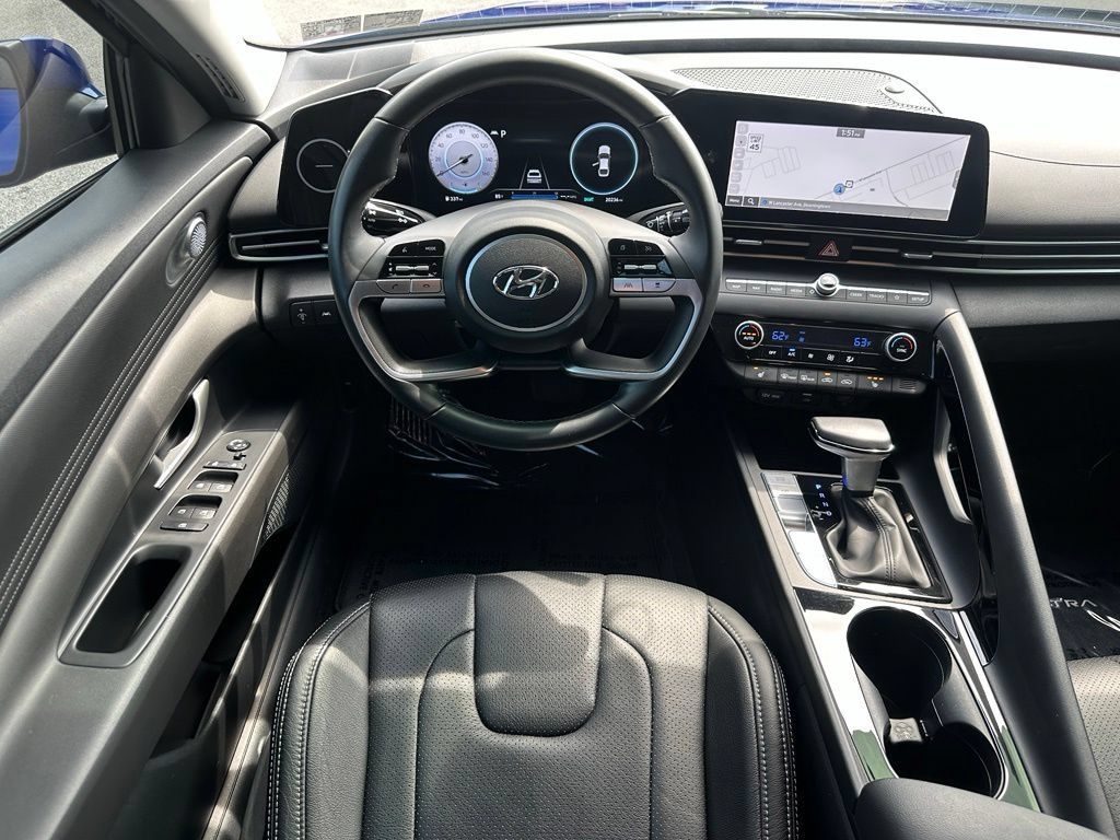 Certified 2023 Hyundai Elantra SEL w/ Convenience Package FWD image 14