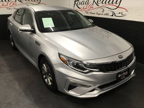 Used 2019 Kia Optima LX FWD image 2