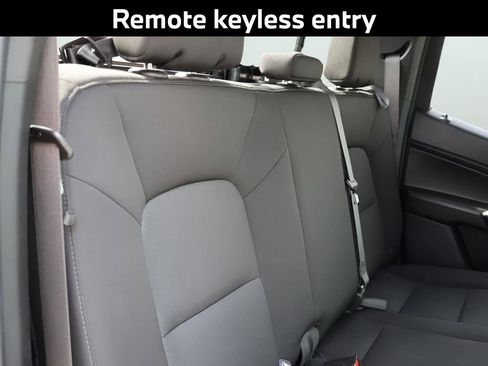 Used 2024 Chevrolet Colorado Trail Boss w/ Technology Package image 15