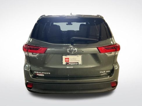 Certified 2018 Toyota Highlander XLE image 4