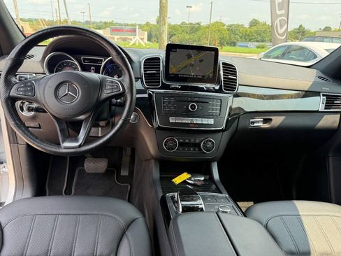 Used 2019 Mercedes-Benz GLS 450 4MATIC image 19