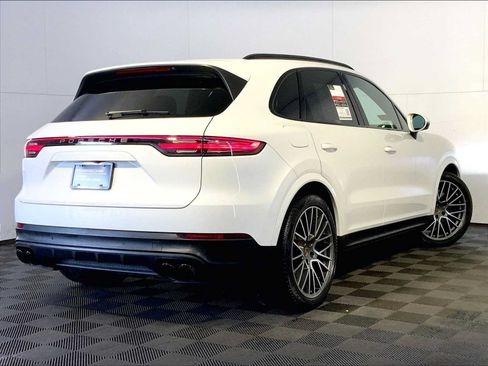 Certified 2023 Porsche Cayenne Platinum Edition AWD/4WD image 7