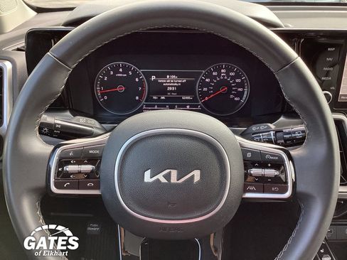 Used 2023 Kia Sorento S FWD image 31