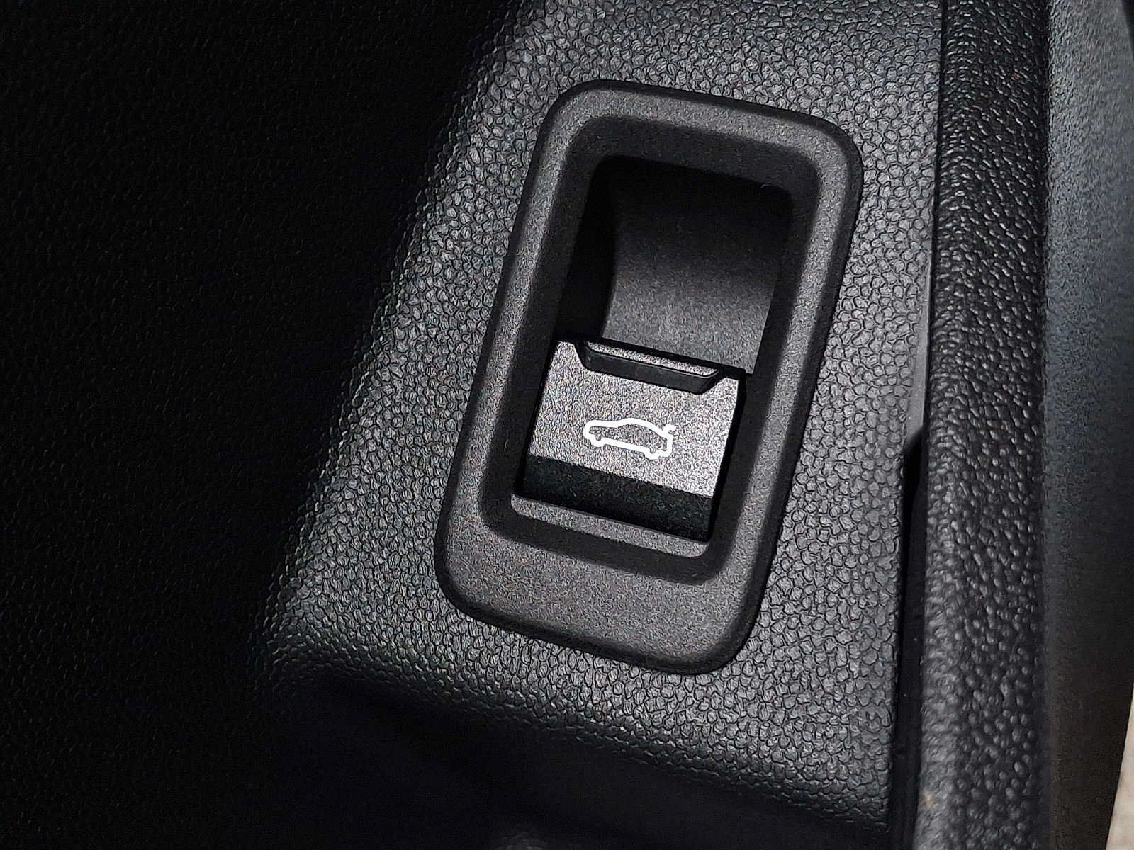 Used 2026 MINI Cooper 4-Door Hardtop FWD image 25