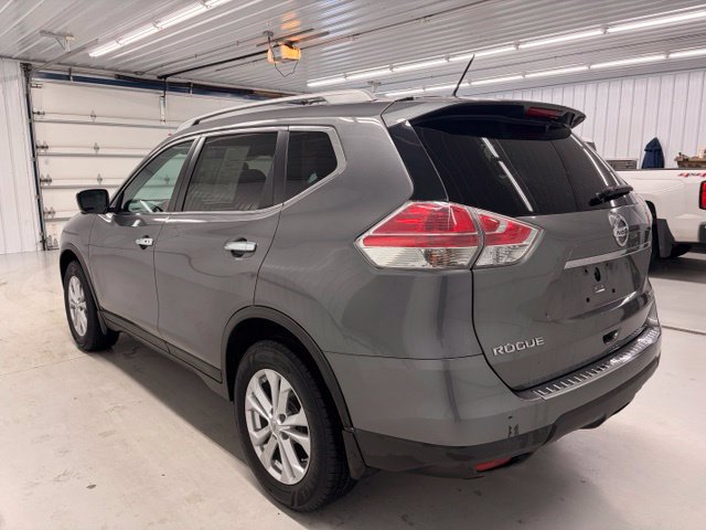 Used 2016 Nissan Rogue SV AWD/4WD image 4