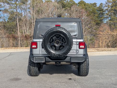 Used 2021 Jeep Wrangler Unlimited Sport image 6