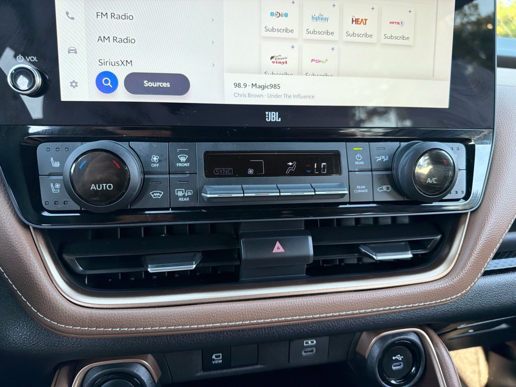 Used 2025 Toyota Grand Highlander AWD Hybrid image 13