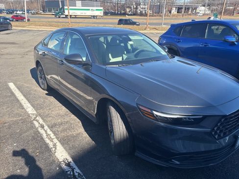 Used 2024 Honda Accord EX image 3