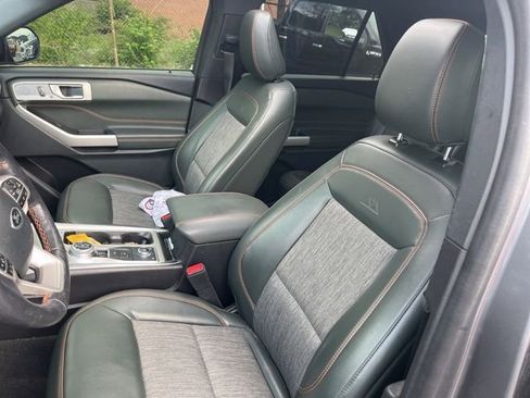 Used 2022 Ford Explorer Timberline w/ Timberline Technology Package AWD/4WD image 12