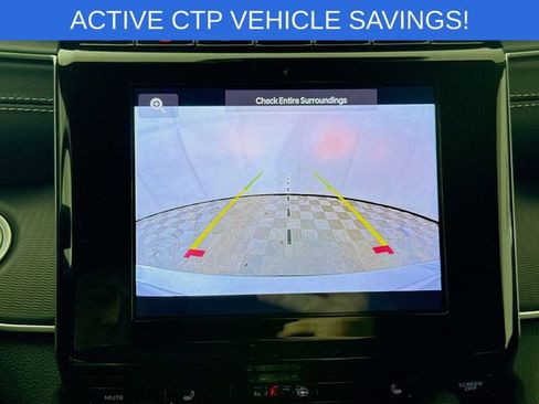 New 2025 Jeep Grand Cherokee L Laredo image 13