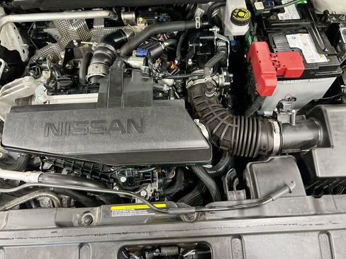 Used 2024 Nissan Rogue SV image 24