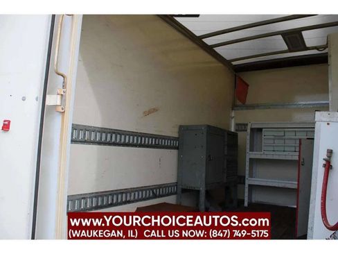 Used 2014 GMC Savana 3500 image 17