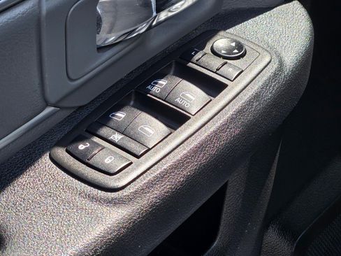 Used 2024 RAM 1500 Classic SLT AWD/4WD image 20
