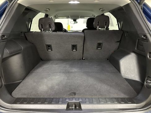 Used 2020 Chevrolet Equinox LT FWD image 23