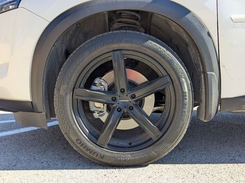 Used 2023 Nissan Pathfinder SL w/ Lighting Package (N92) image 31