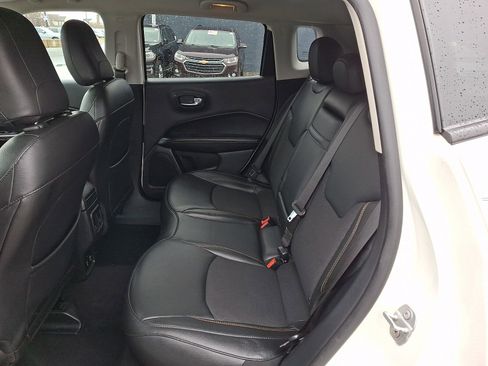 Used 2019 Jeep Compass Latitude image 10