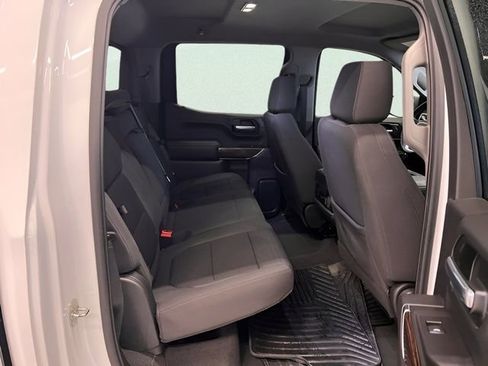 Used 2021 GMC Sierra 1500 Elevation w/ Preferred Package image 9