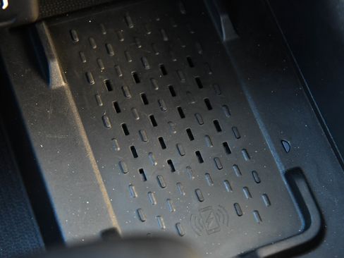 Used 2025 Dodge Durango GT image 29