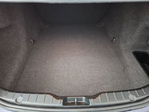 Used 2011 BMW 528i Sedan image 36