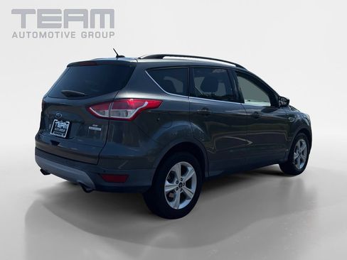 Used 2016 Ford Escape SE w/ Equipment Group 201A FWD image 7