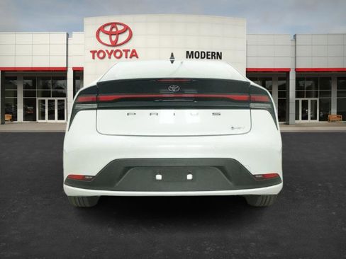 New 2026 Toyota Prius LE image 17