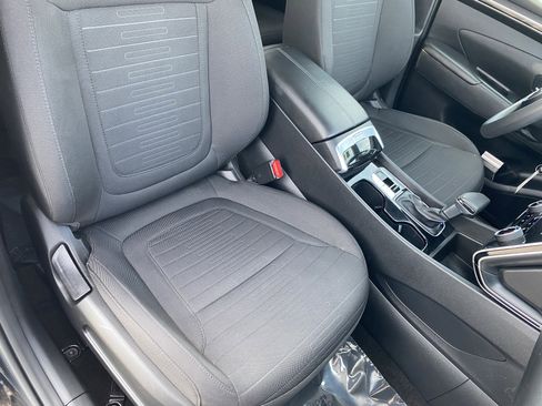 Used 2023 Hyundai Santa Cruz SE image 8