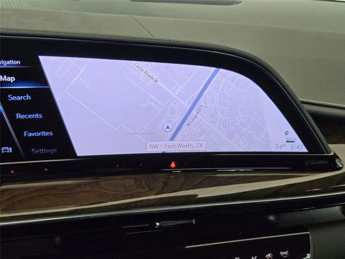 Certified 2024 Cadillac Escalade Sport Platinum w/ LPO, ONYX Package AWD/4WD image 18