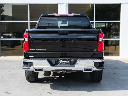 Used 2023 Chevrolet Silverado 1500 LT w/ Z71 Off-Road Package AWD/4WD image 13