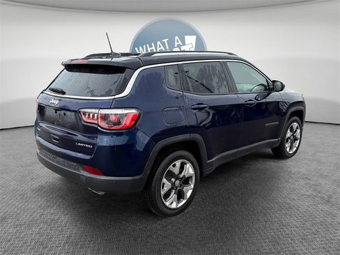 Used 2018 Jeep Compass Limited image 3