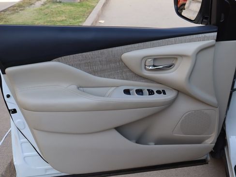 Used 2019 Nissan Murano SV FWD image 19