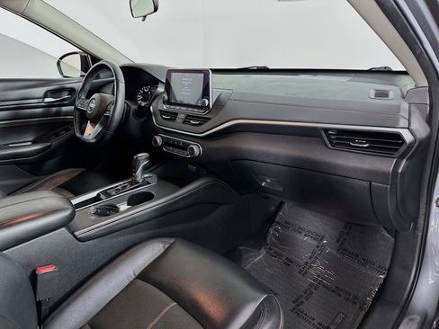 Used 2020 Nissan Altima 2.5 SR FWD image 26