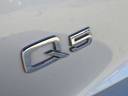 Used 2016 Audi Q5 2.0T Premium Plus w/ Technology Package image 12