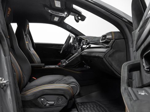 Used 2023 Lamborghini Urus Performante image 28