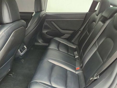 Used 2020 Tesla Model 3 Standard Range Plus RWD image 49