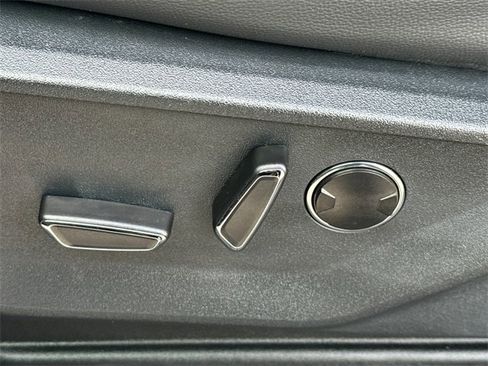 Certified 2025 Ford F150 Lariat w/ Equipment Group 502A High image 22