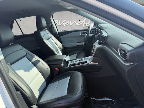 Used 2023 Ford Explorer XLT w/ Equipment Group 202A image 24