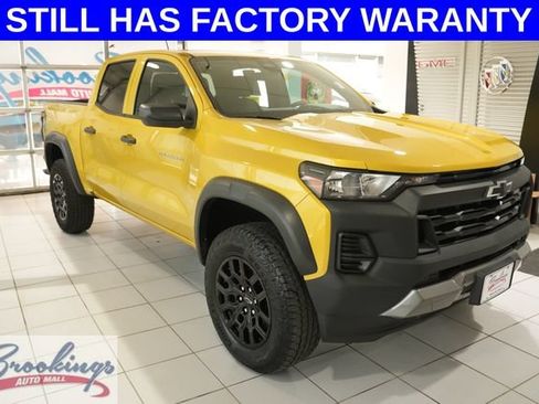 Used 2023 Chevrolet Colorado Trail Boss w/ Advanced Trailering Package AWD/4WD image 1