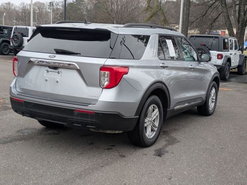 Used 2021 Ford Explorer XLT image 5