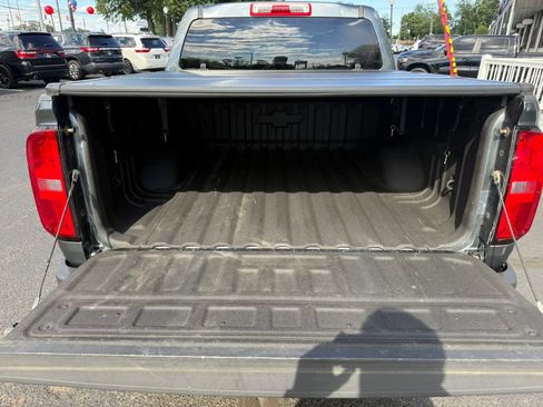 Used 2015 Chevrolet Colorado Z71 AWD/4WD image 36